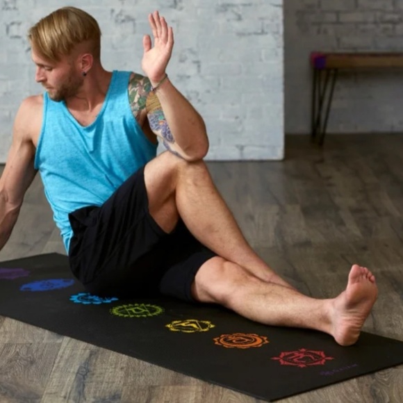 🆕GAIAM Black Chakra Yoga Mat - Picture 2 of 10